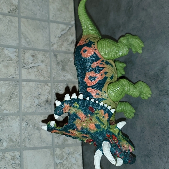 Dinosaur Toy Figure - Picture 2 of 7